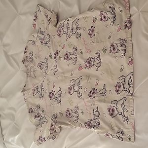 Disney womens Scrub top. Size Large.
